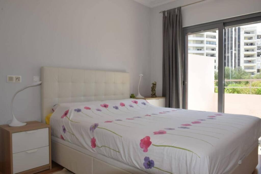 Brina, Stylish Apartment In Portimão Exterior foto